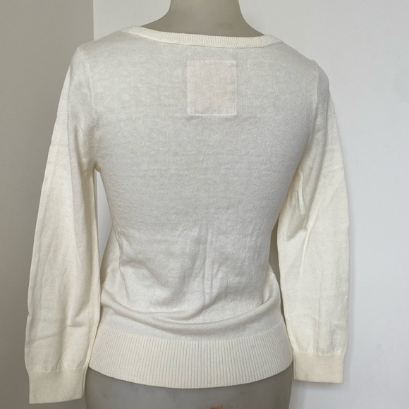 EUC Hollister Sweater Size Large (Juniors) White/Ivory - Picture 6 of 8